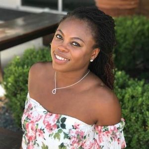 Meet your Posher, Lashundra